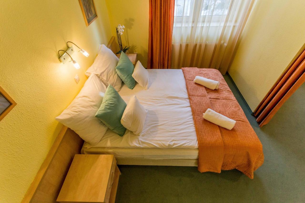 Salgo Hotel Salgótarján 外观 照片