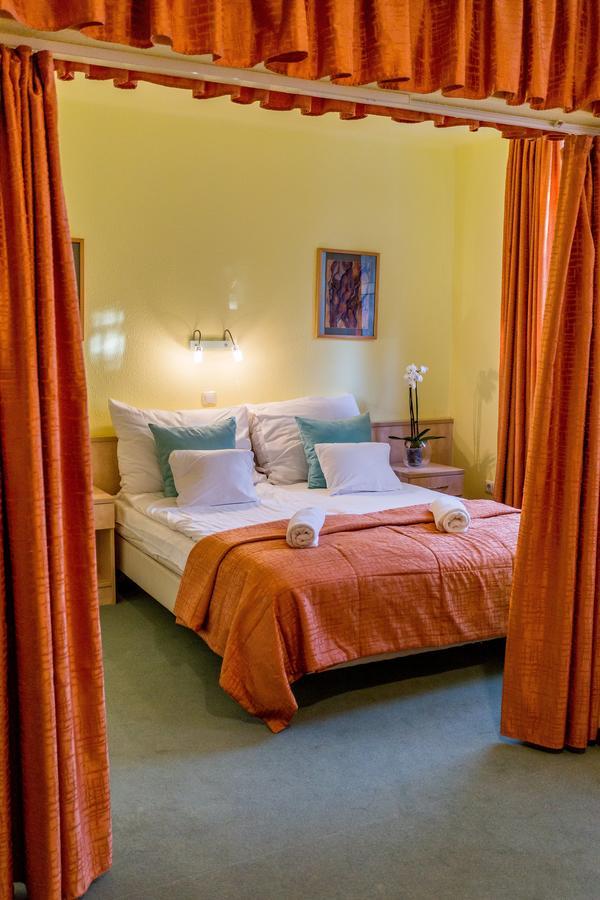 Salgo Hotel Salgótarján 外观 照片