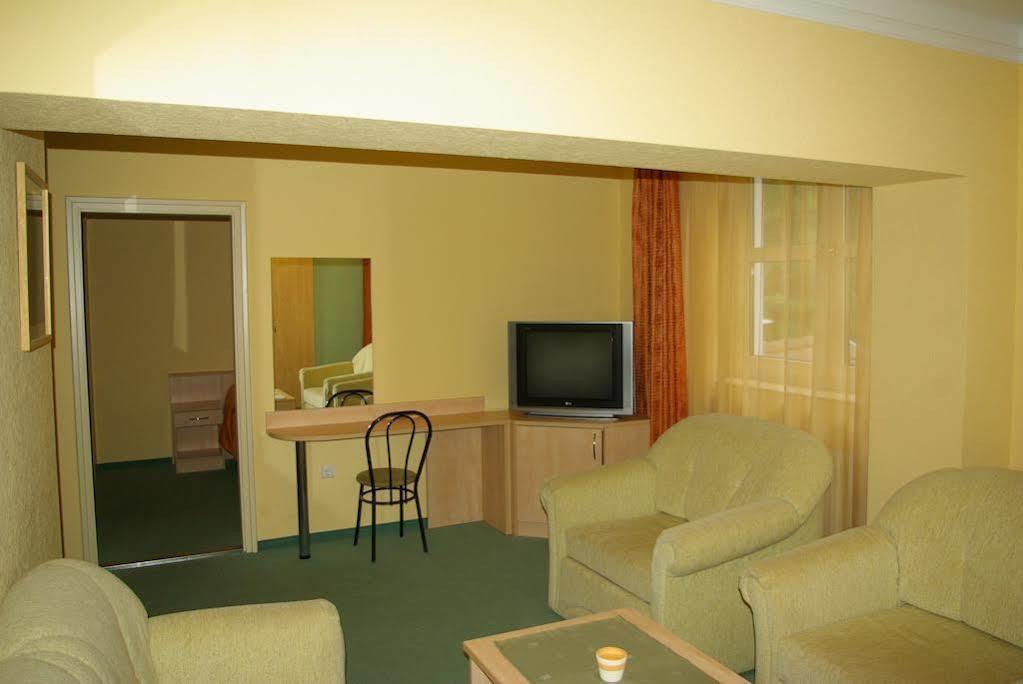 Salgo Hotel Salgótarján 外观 照片